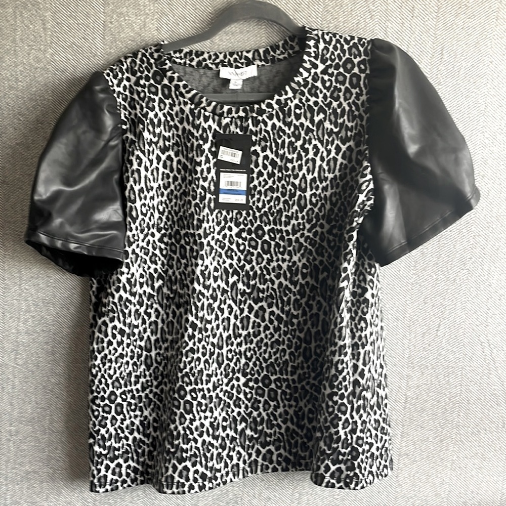 Jersey top.